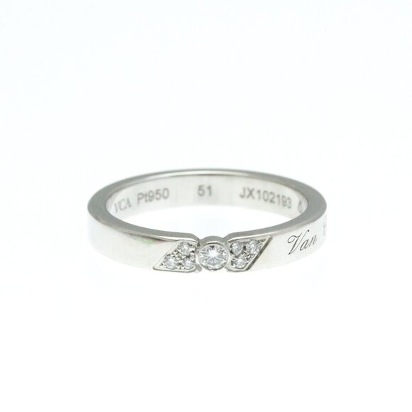 VAN CLEEF & ARPELS Platinum Diamond Ring - Picture 1 of 10